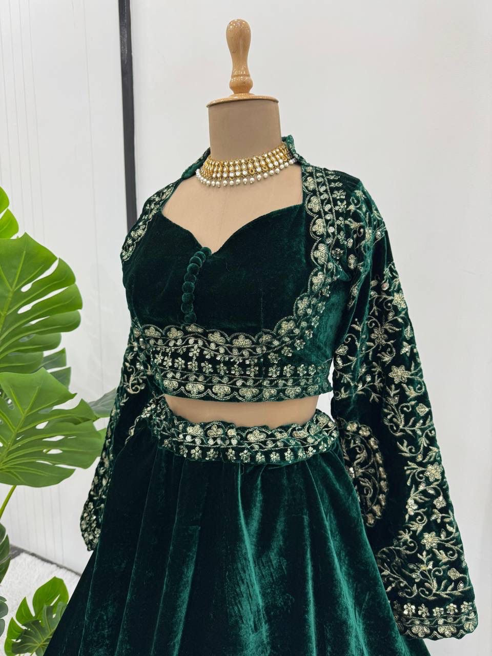 velvet lehnga