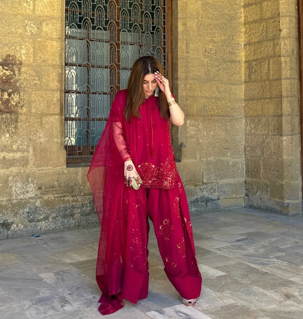 red farshi salwar