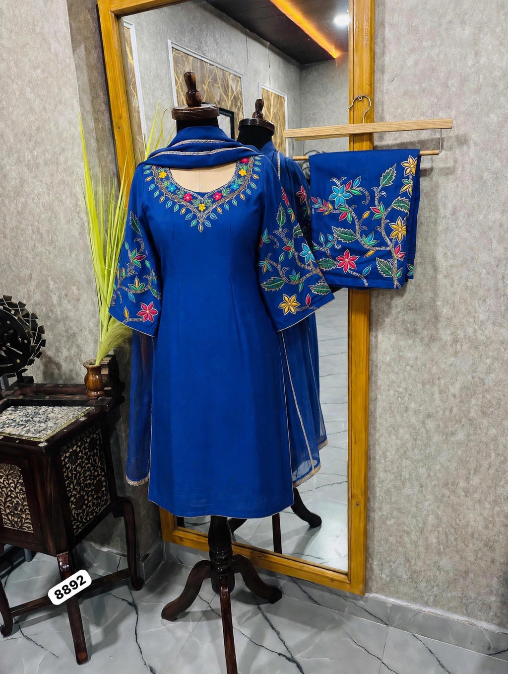 UNSTITCHED SUIT
