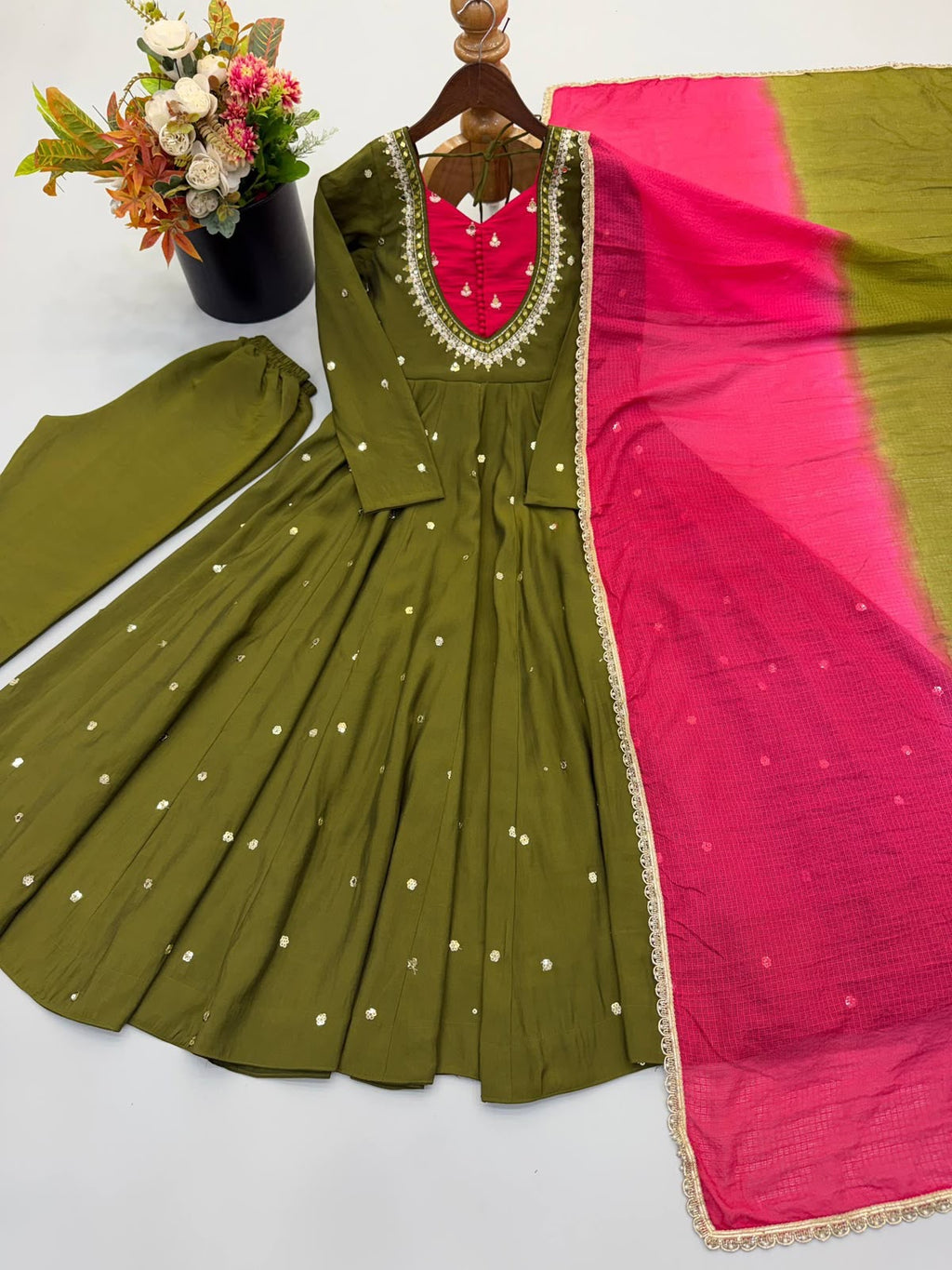 Viral anarkali
