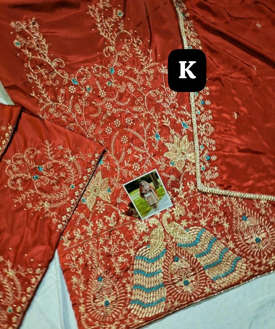 peacock handwrk suit