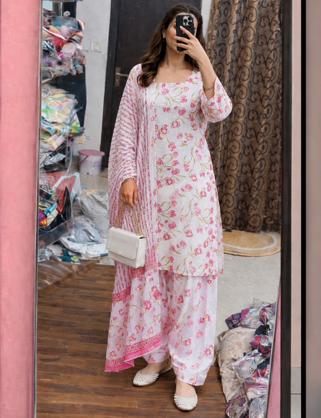 Salwar suit
