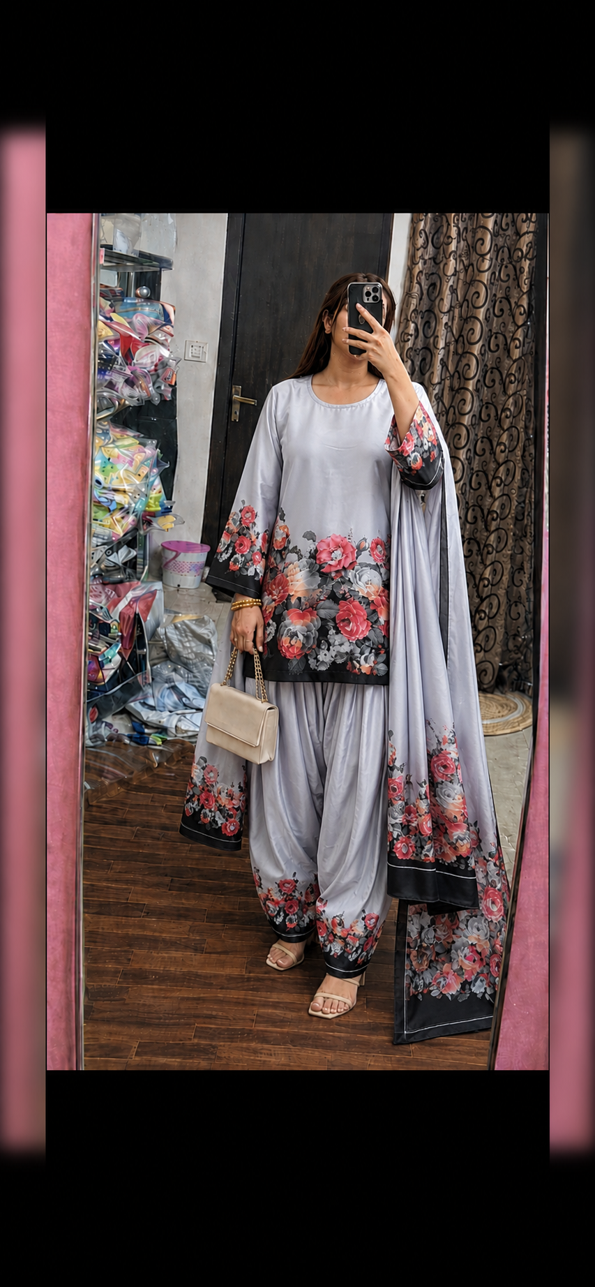 Viral farshi in satin