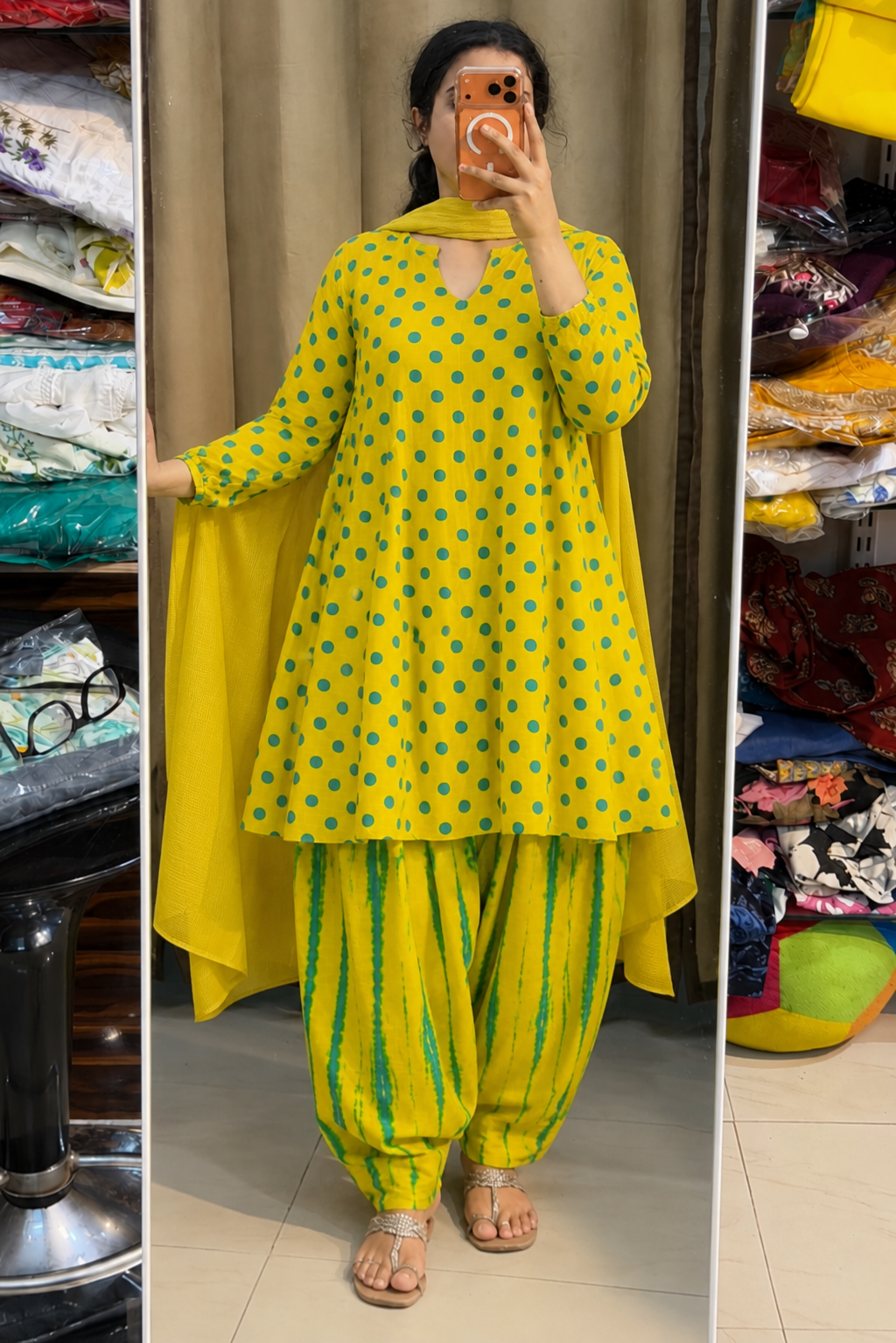 Polka dots in tussar satin