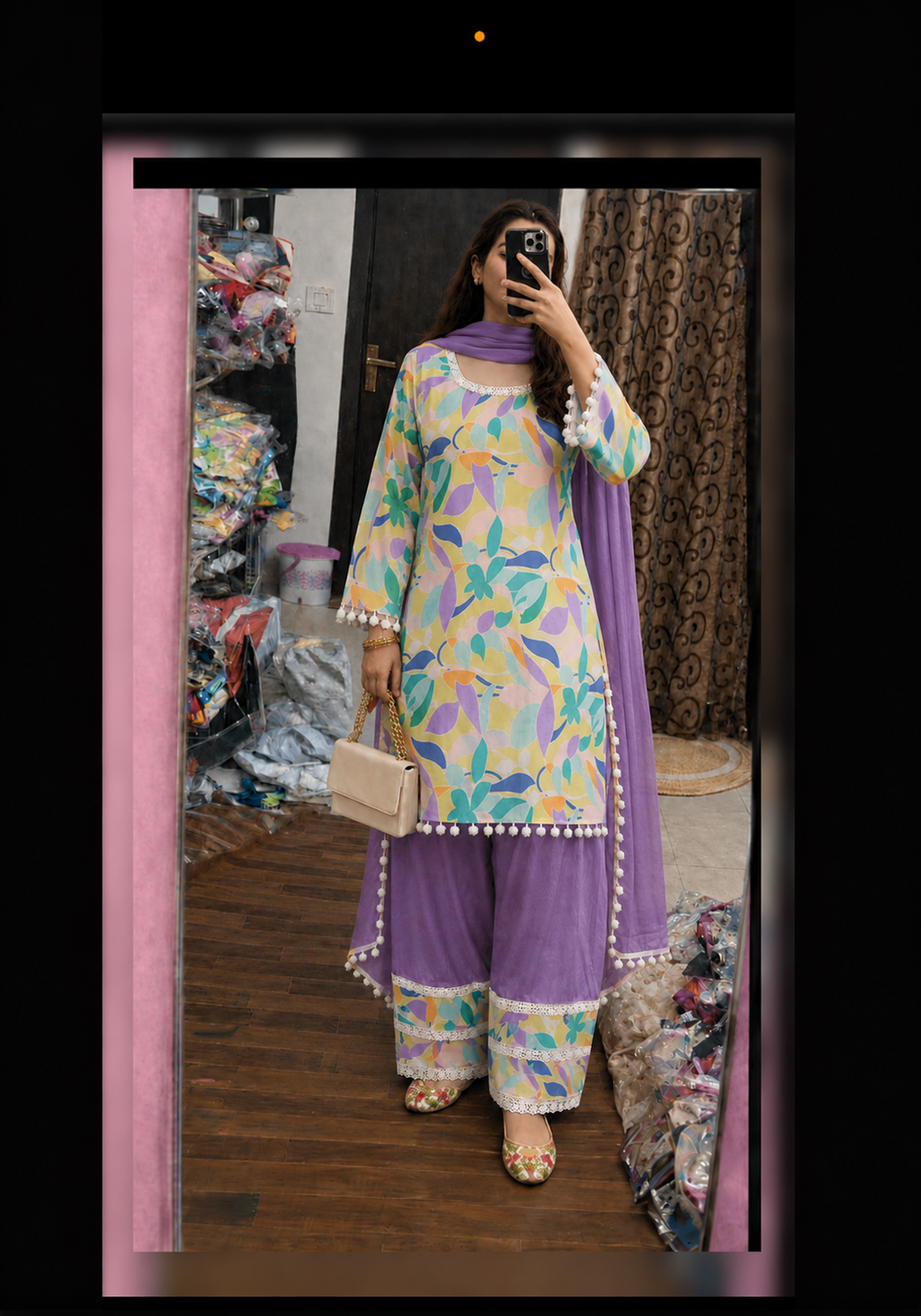 Viral Farshi suit