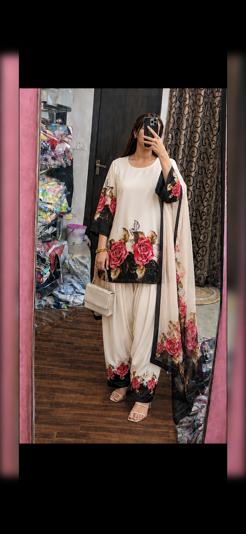 Viral farshi in satin