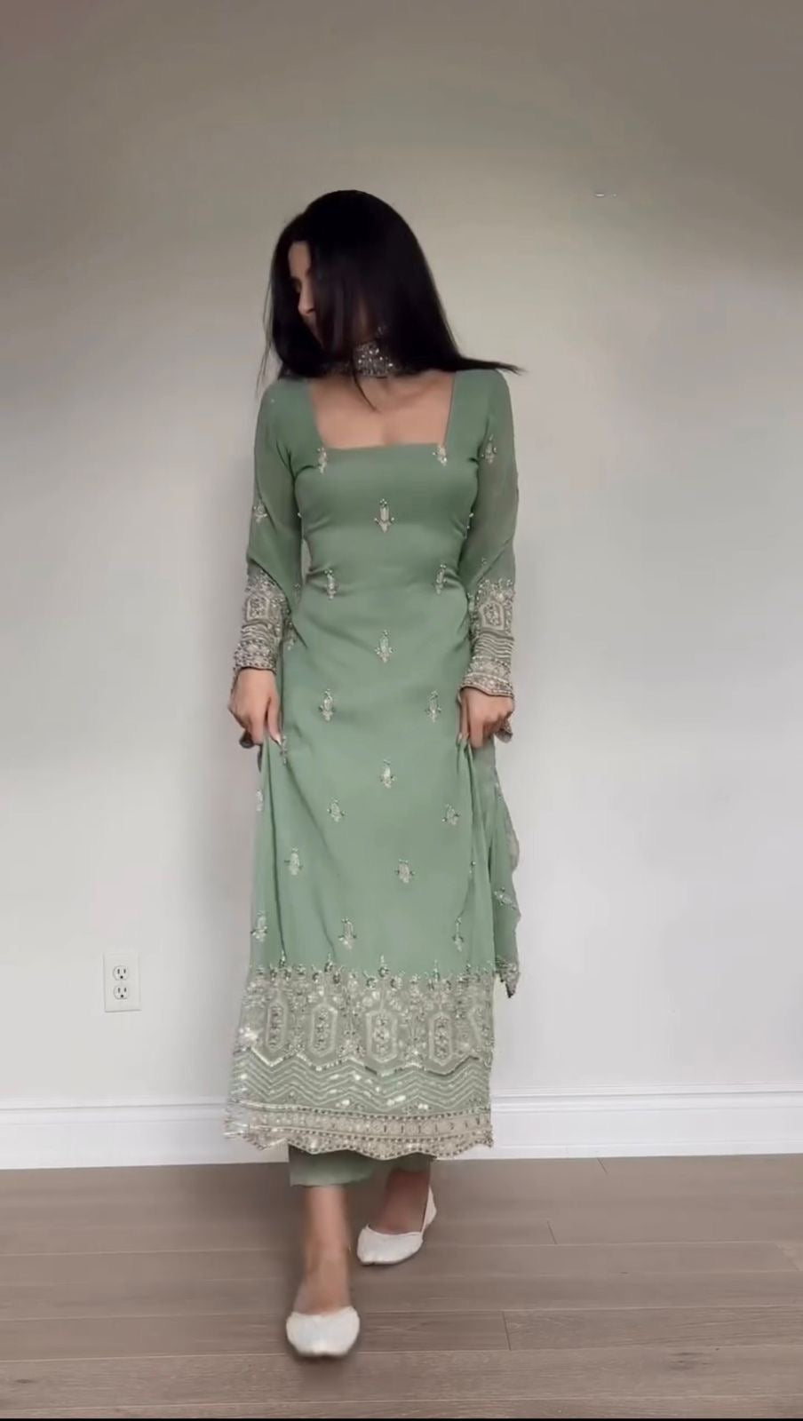 pakistani suit