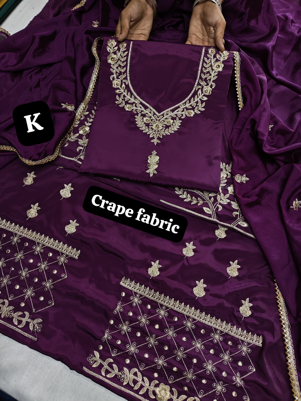 Crepe article for karwa