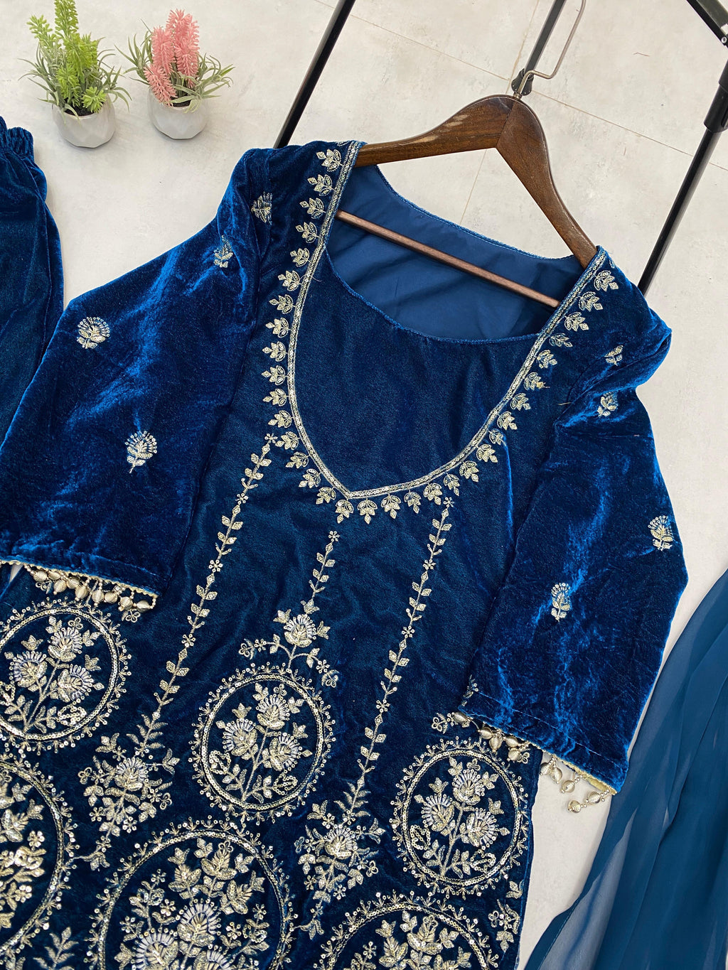 Velvet sharar suit
