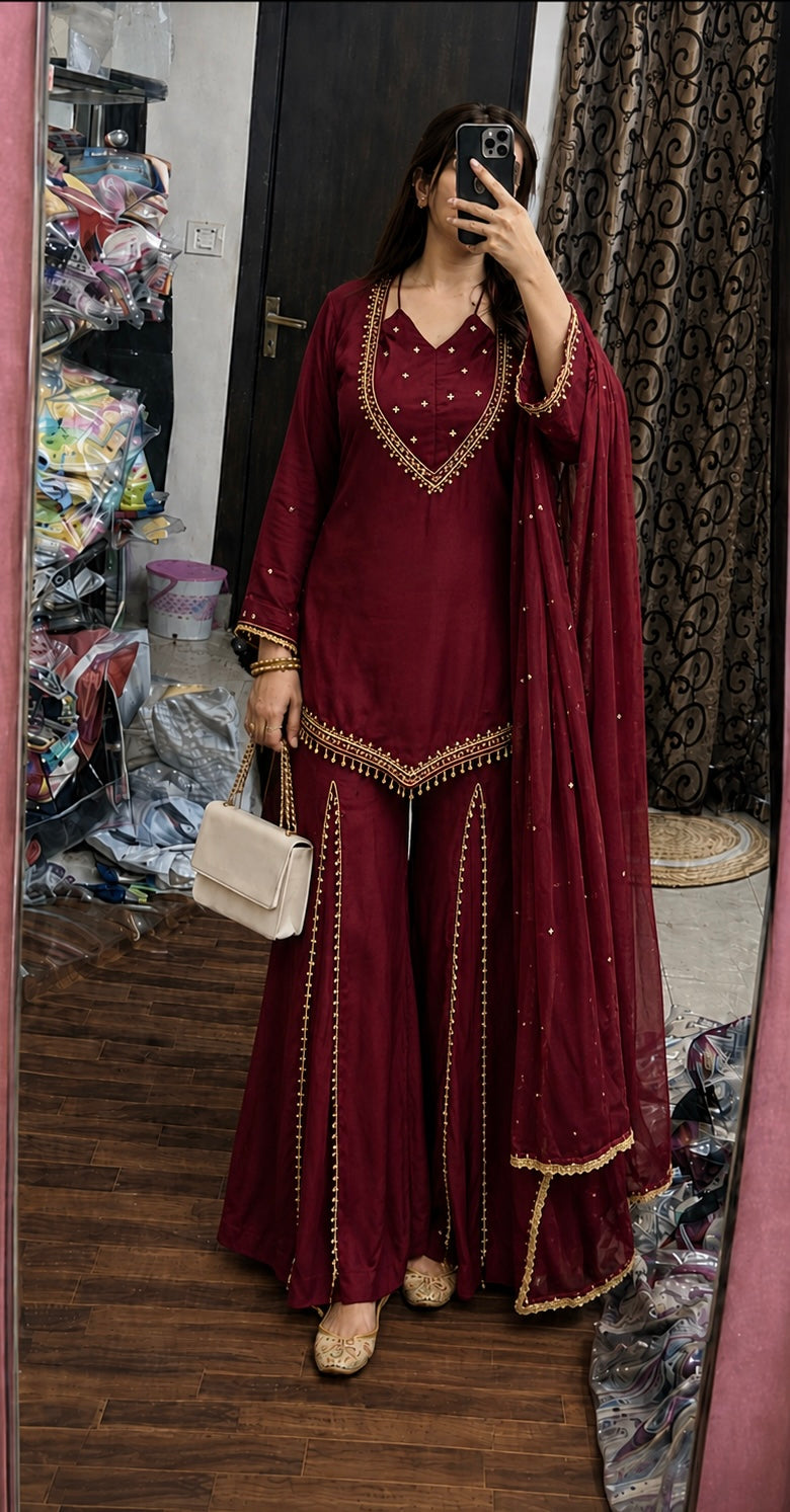 Rakhi outfit