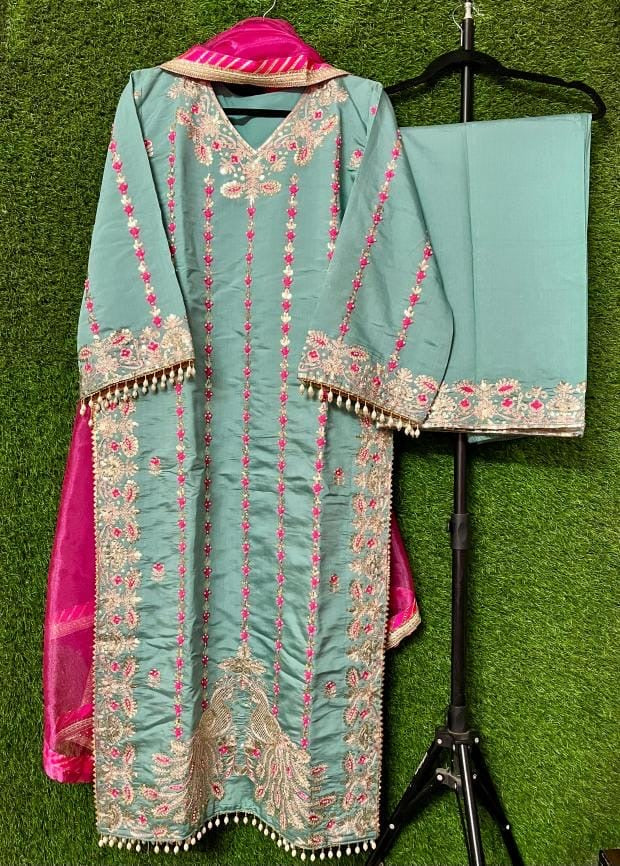 Peacock embroidery suit