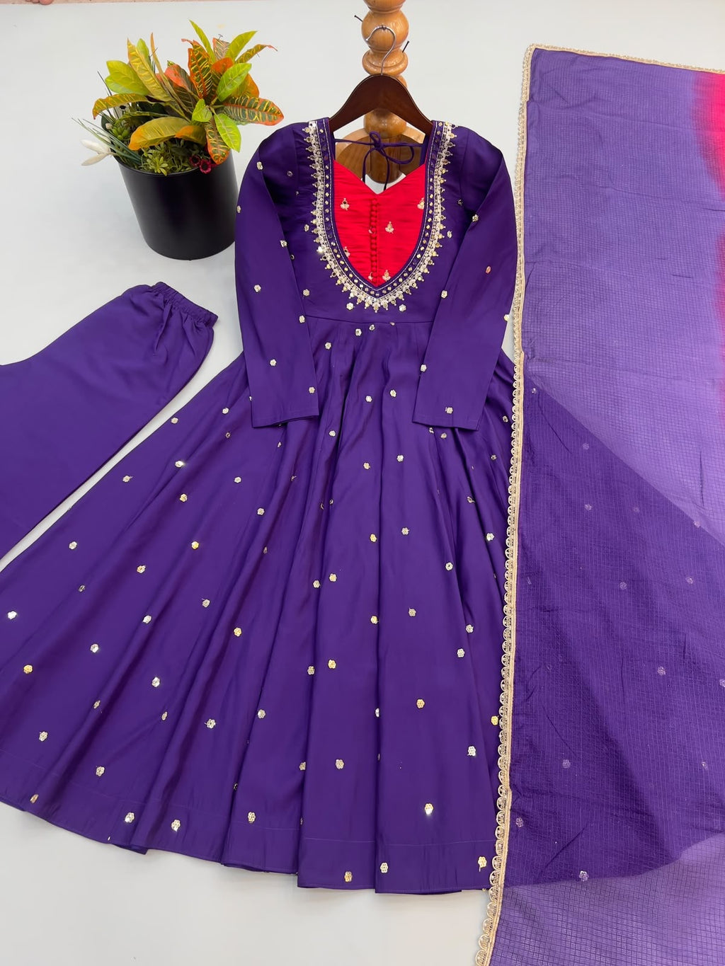 Viral anarkali