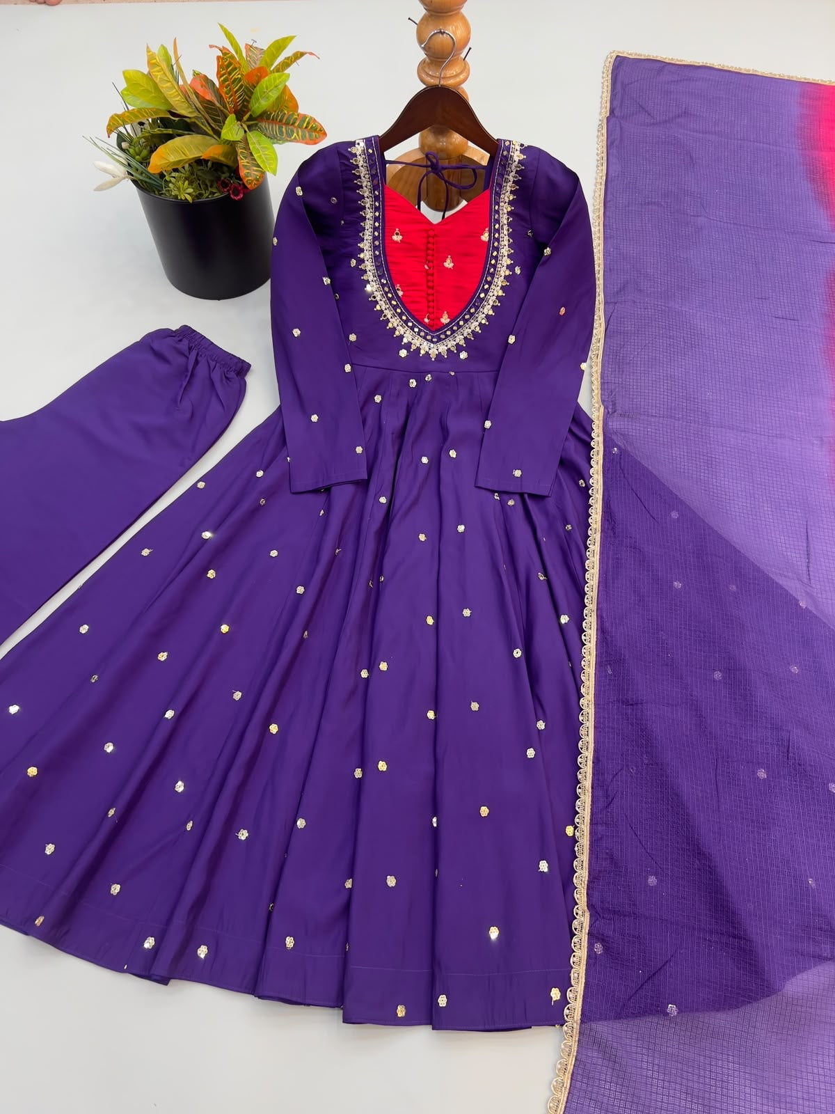 Viral anarkali