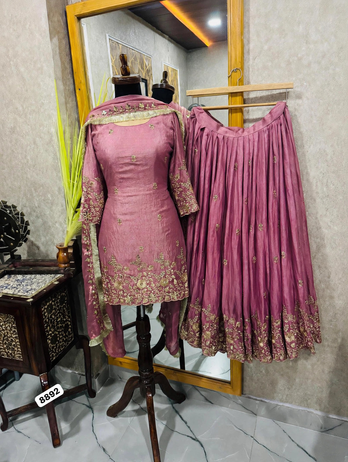 KARWACHAUTH LEHNGA