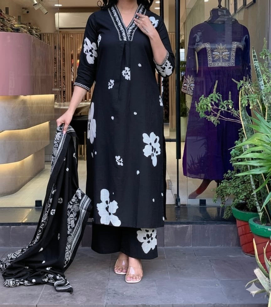 Stitched cotton suit