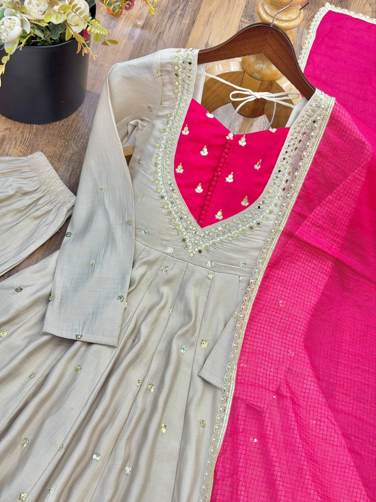 Viral anarkali