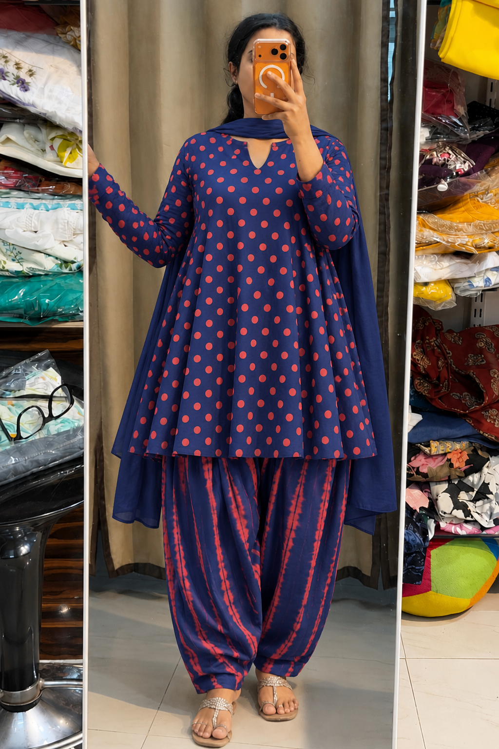 Polka dots in tussar satin