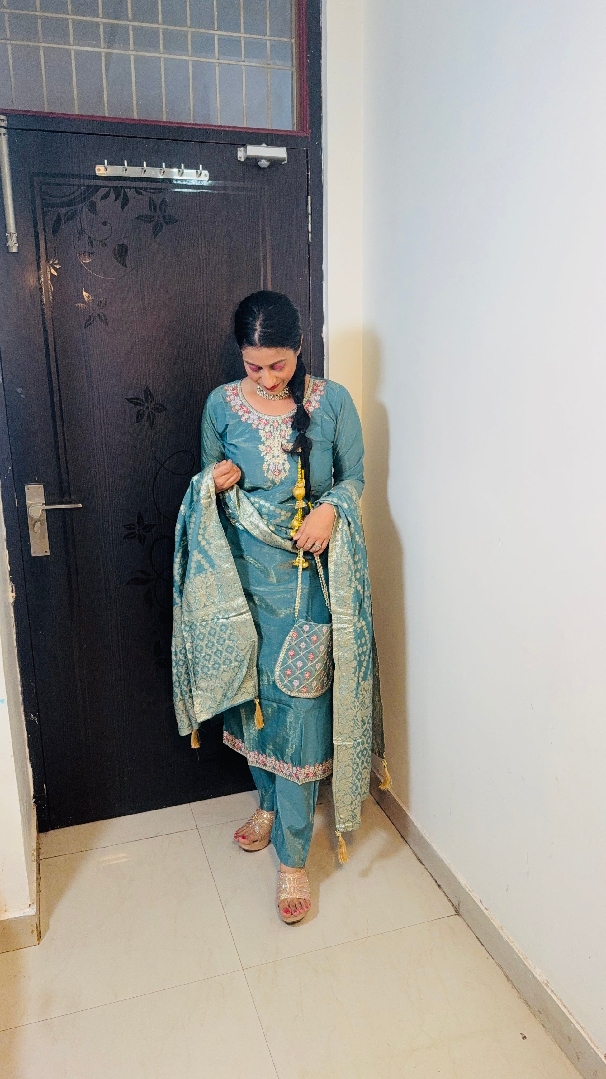 potli suit
