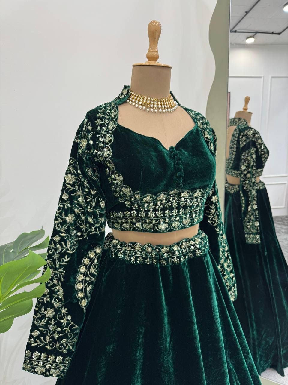 velvet lehnga