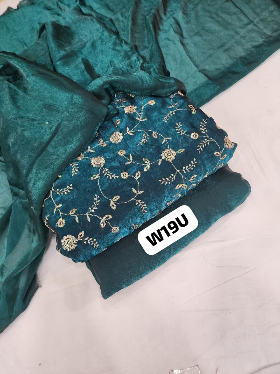 Jaggo fabric with dupatta